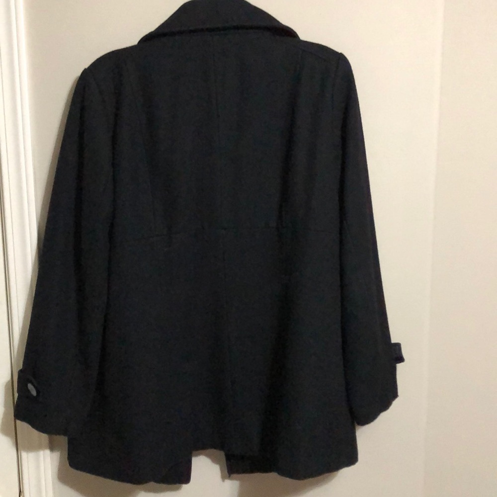 Jacket - Picture 4 of 6
